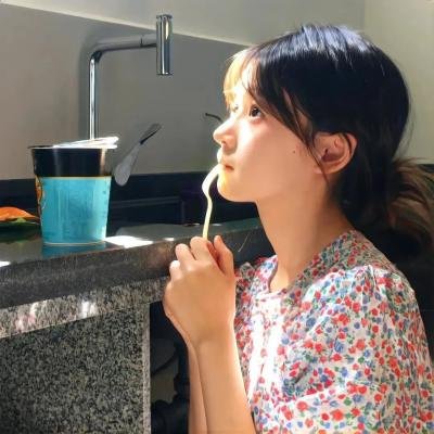 薰香花朵凛然绽放